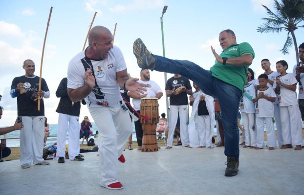 RODA DE CAPOEIRA GRUPO CANDEIAS