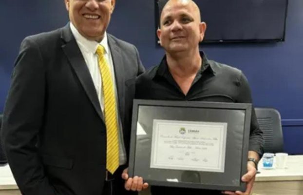 Honrado com a comenda de mérito esportivo Álvaro Vasconcelos filho pelo meu amigo Vereador @eduardocanutoec