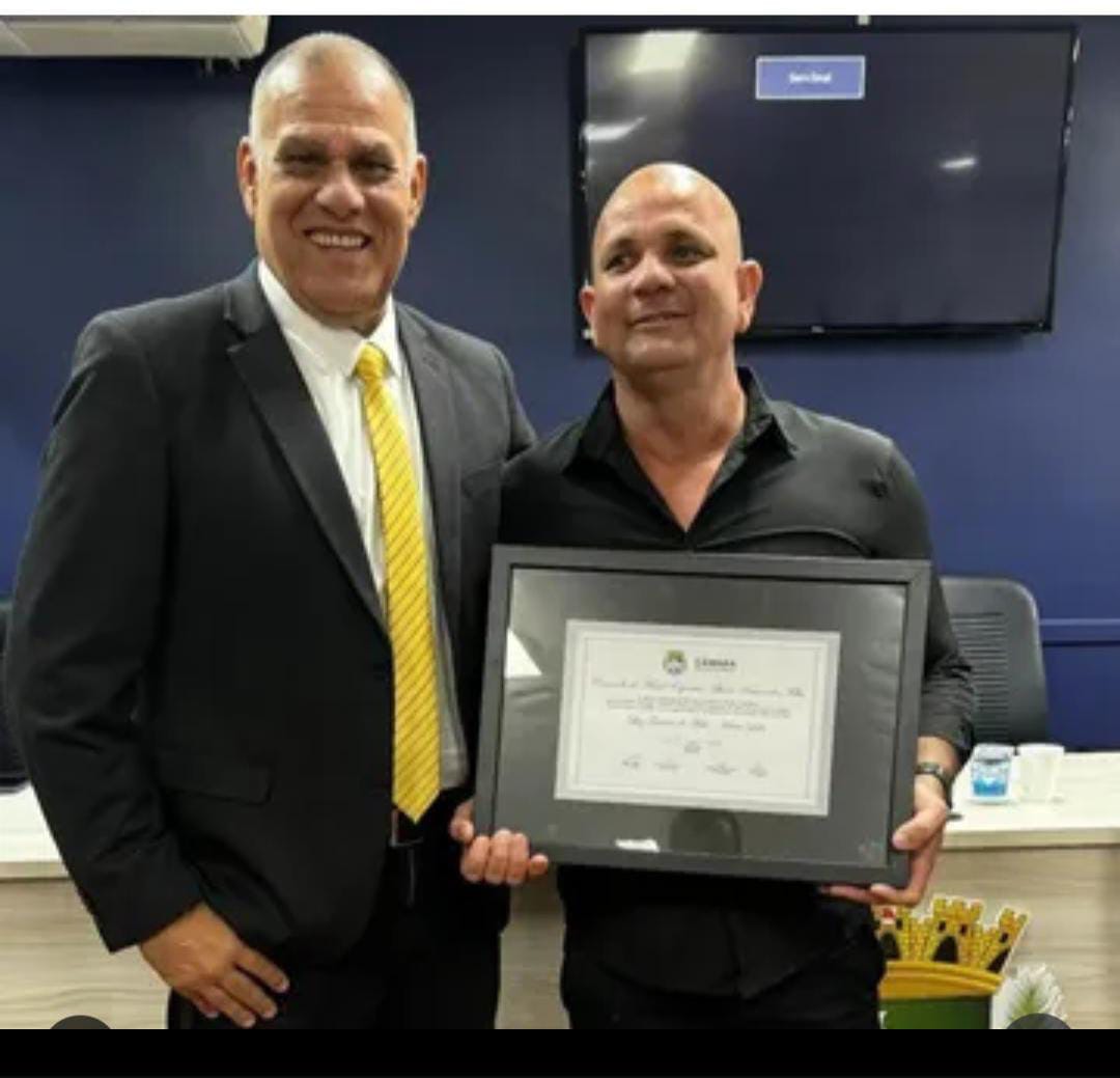 Honrado com a comenda de mérito esportivo Álvaro Vasconcelos filho pelo meu amigo Vereador @eduardocanutoec